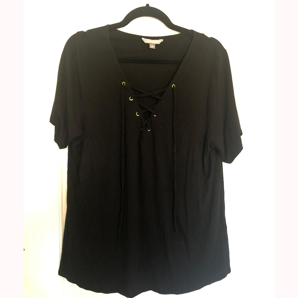 Lovesick Ribbed V Neck Lace-up Short Sleeve Top